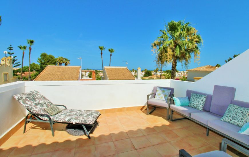 Sale - Villa - Villamartin