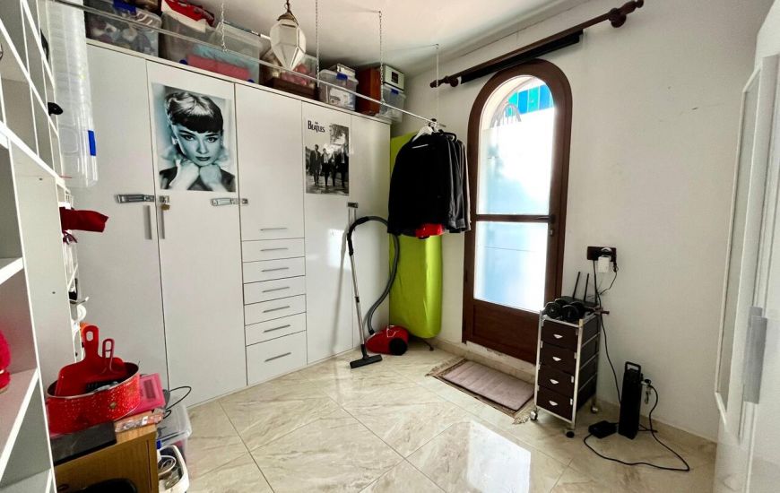Sale - Villa - Villamartin
