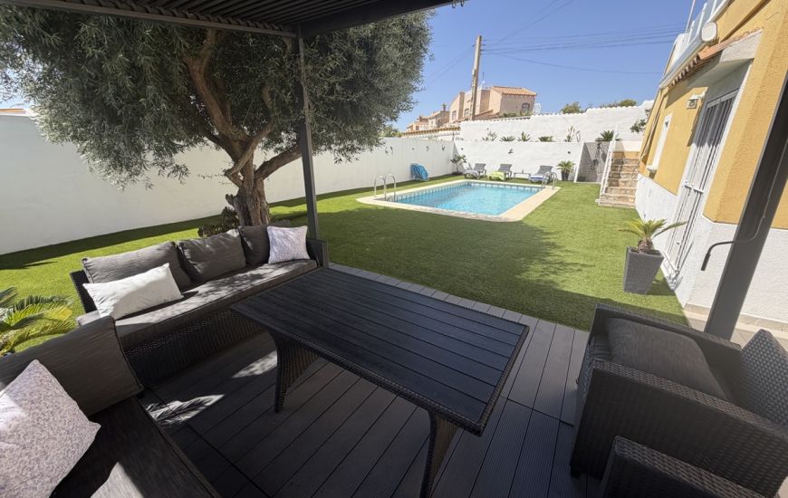 Venta - Villa - Villamartin