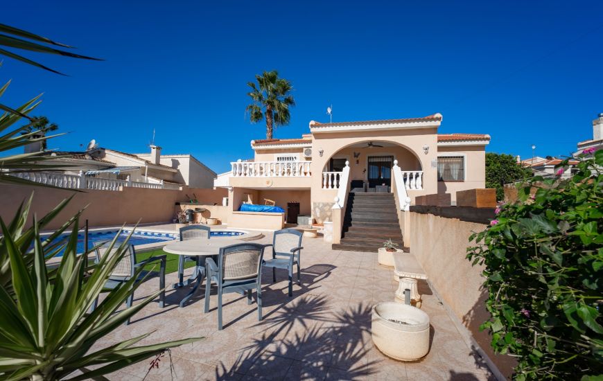 Sale - Villa - Ciudad Quesada