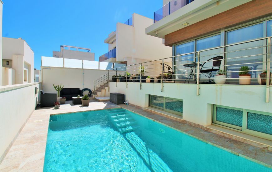 Sale - Villa - Villamartin
