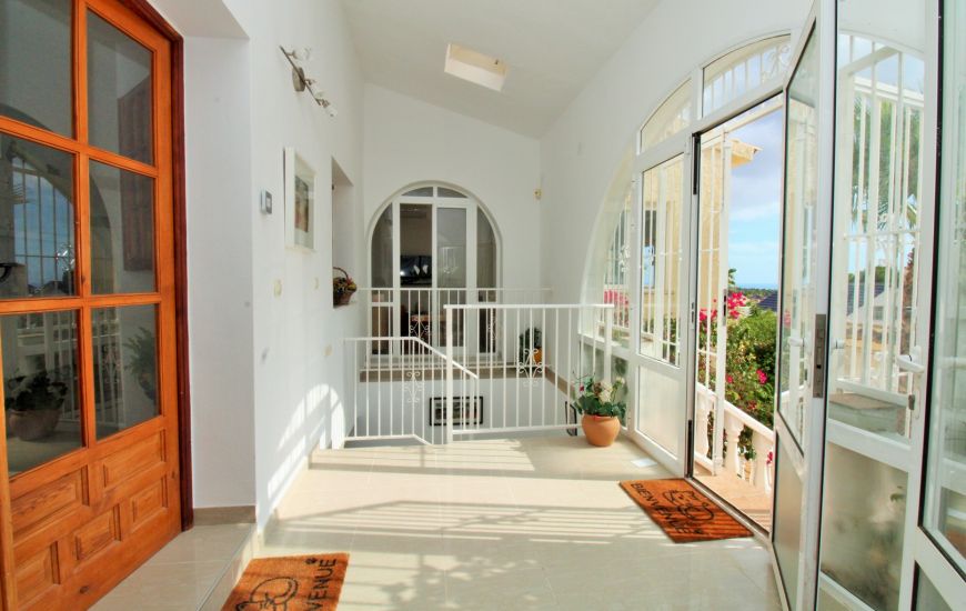 Sale - Villa - Villamartin