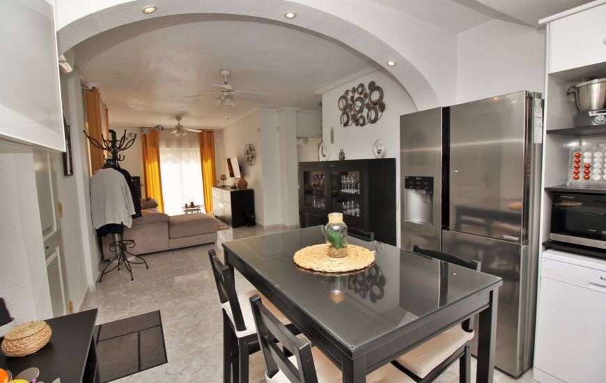 Sale - Villa - Villamartin