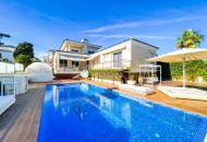 Venta - Villa - La Mata