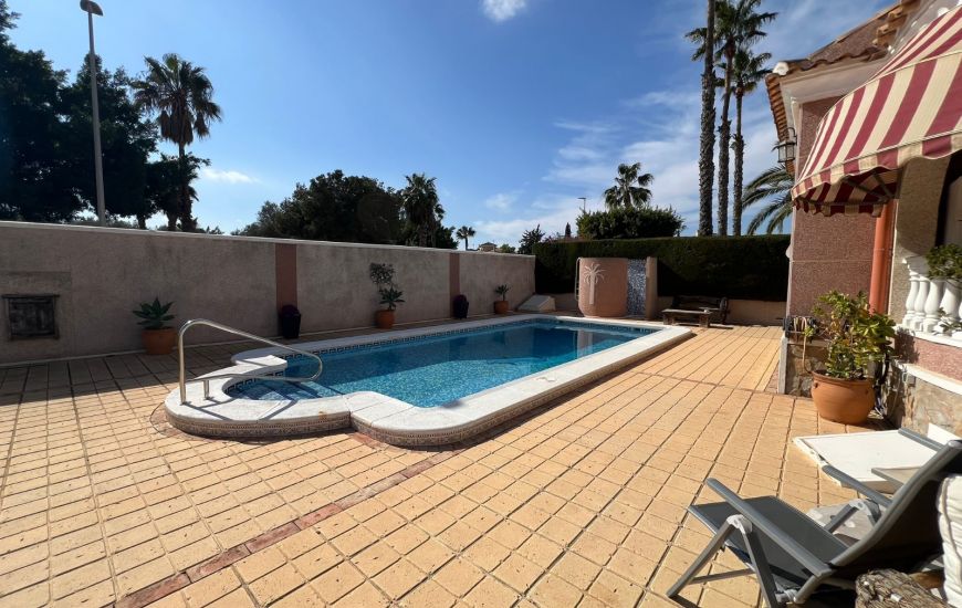 Sale - Villa - Ciudad Quesada