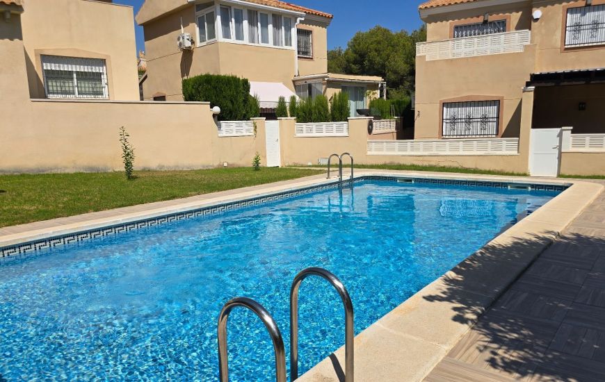 Sale - Villa - Orihuela Costa