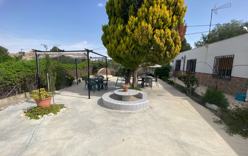 Sale - Country Property - Sax