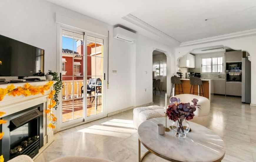 Sale - Villa - Villamartin