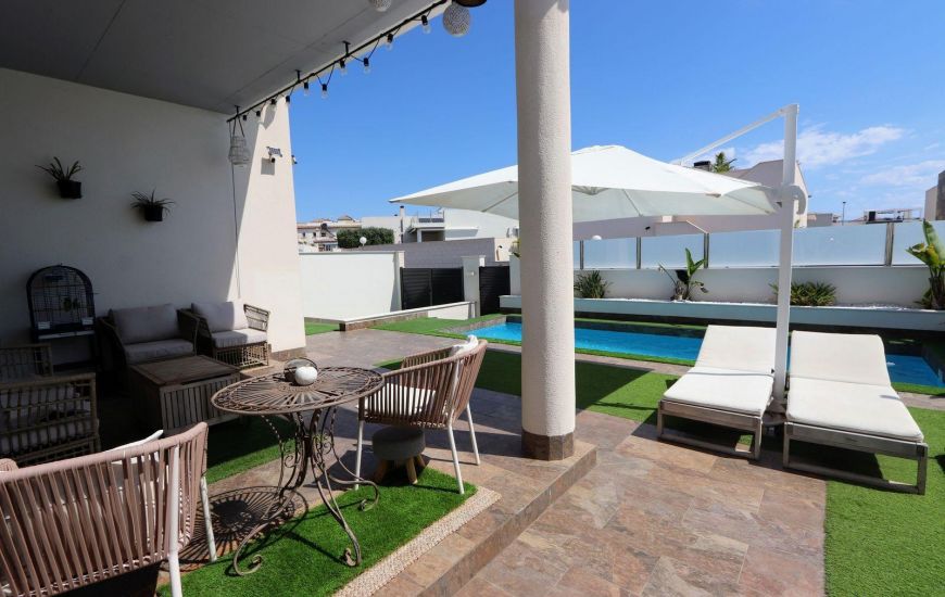 Sale - Villa - Orihuela Costa