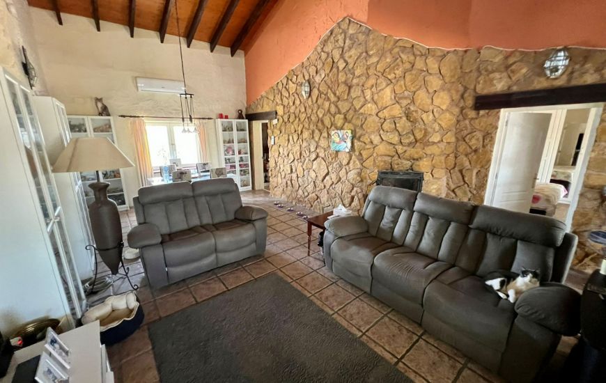 Sale - Villa with annex - Dolores