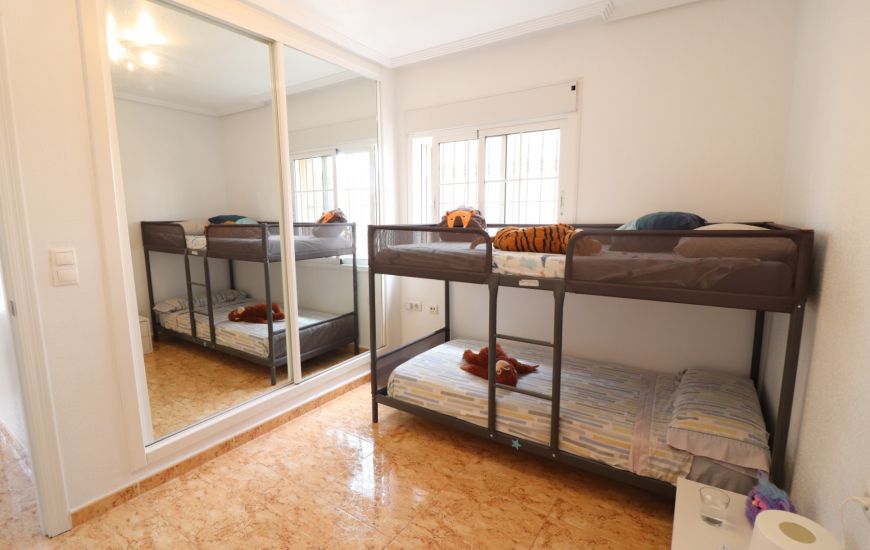 Sale - Villa - Guardamar del Segura
