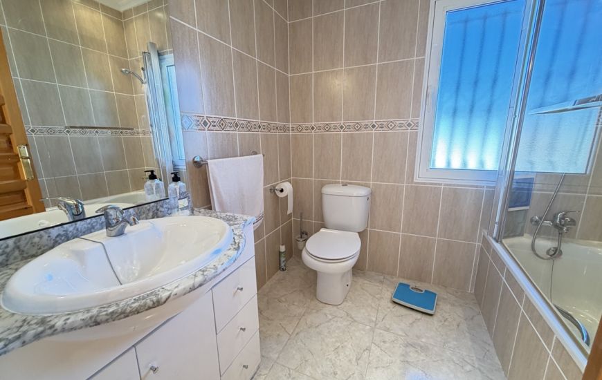 Sale - Villa - Villamartin