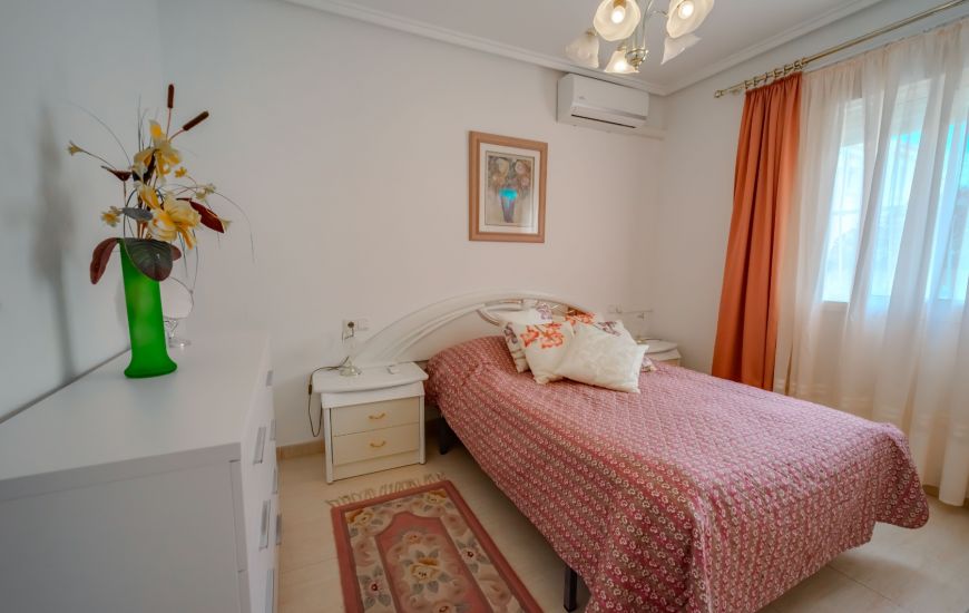 Sale - Half Vrijstaand Huis - Ciudad Quesada