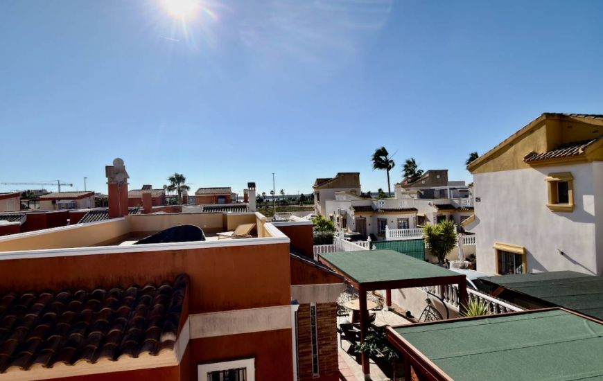 Sale - Villa - El Raso