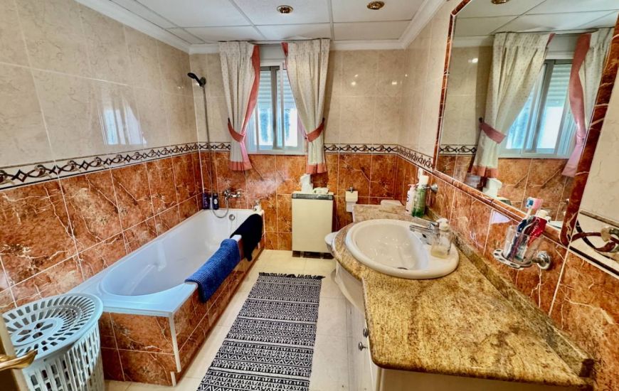 Sale - Villa - Benferri