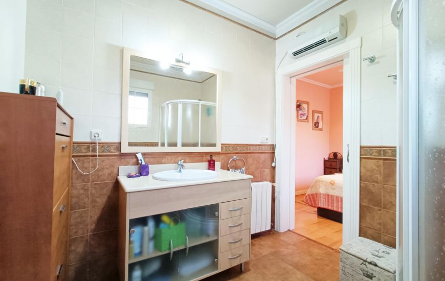 Sale - Villa - Hondon de los Frailes