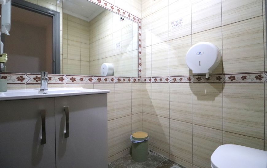 Sale - Commercieel - Catral