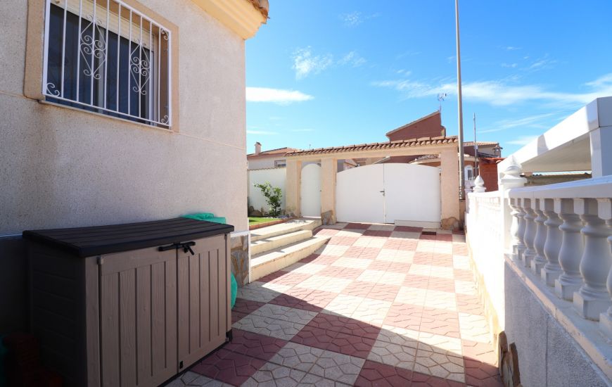 Sale - Villa - Benimar
