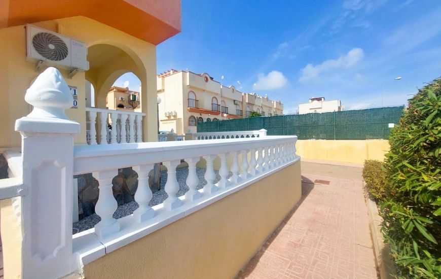 Sale - Bungalow - Orihuela Costa