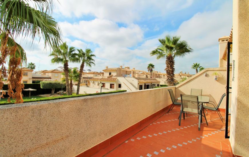 Sale - Rijtjeshuis - Villamartin