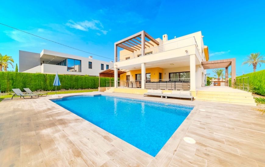 Sale - Villa - Cabo Roig