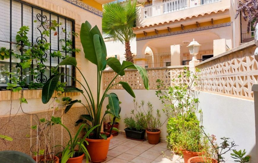 Sale - Semi Detached - Torrevieja