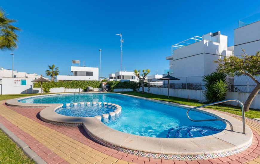 Sale - Villa - Villamartin