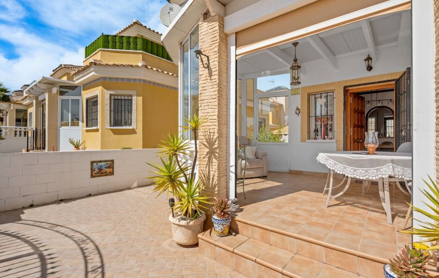 Sale - Villa - Algorfa