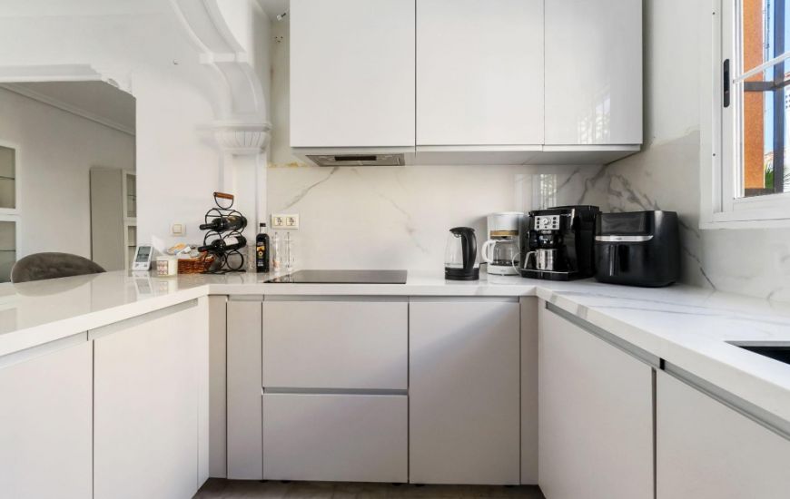 Sale - Villa - Villamartin