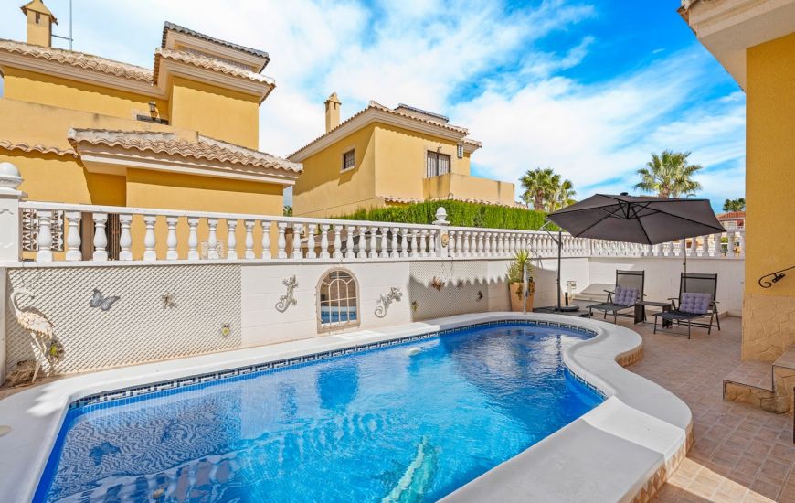 Sale - Villa - Algorfa