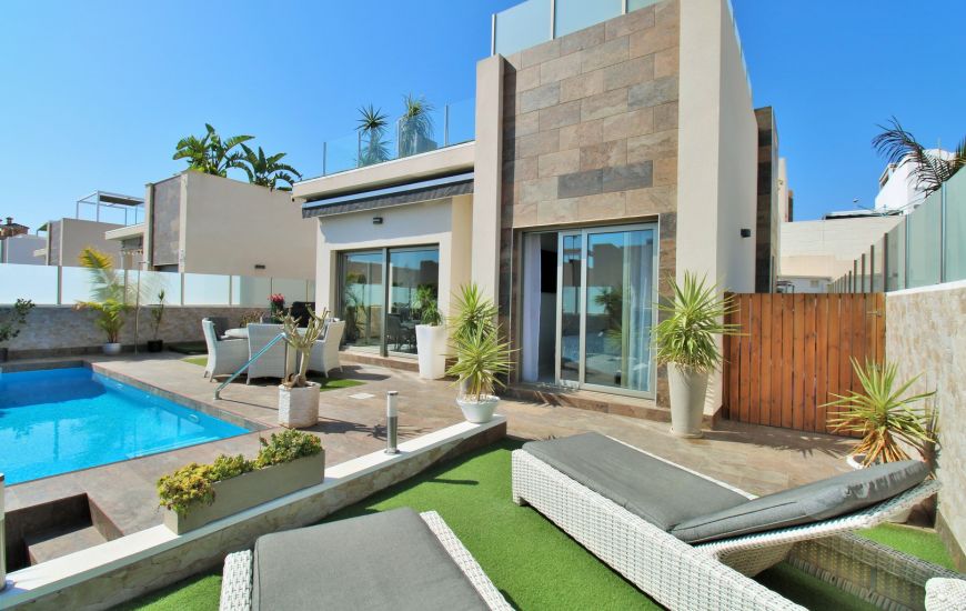 Sale - Villa - Villamartin