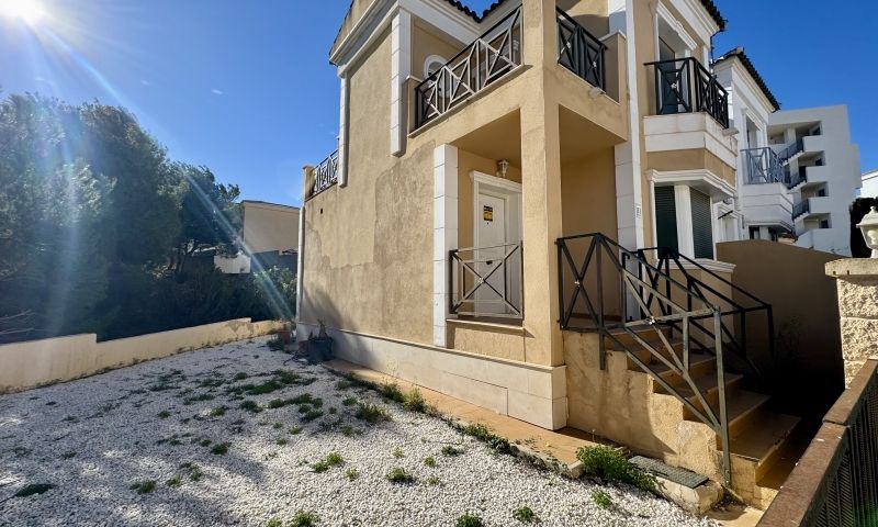 Venta - Villa - Orihuela