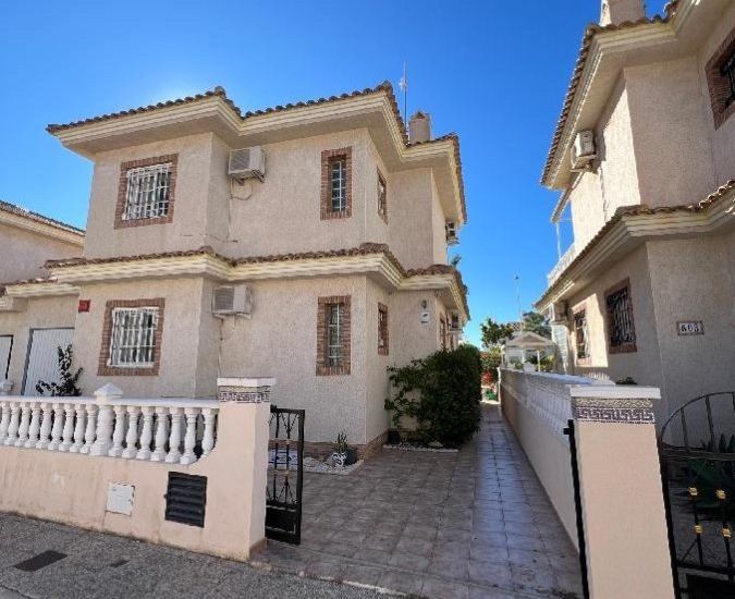 Venta - Villa - Villamartin