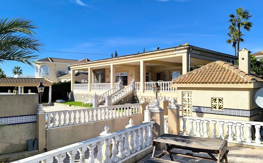 Sale - Villa - Ciudad Quesada