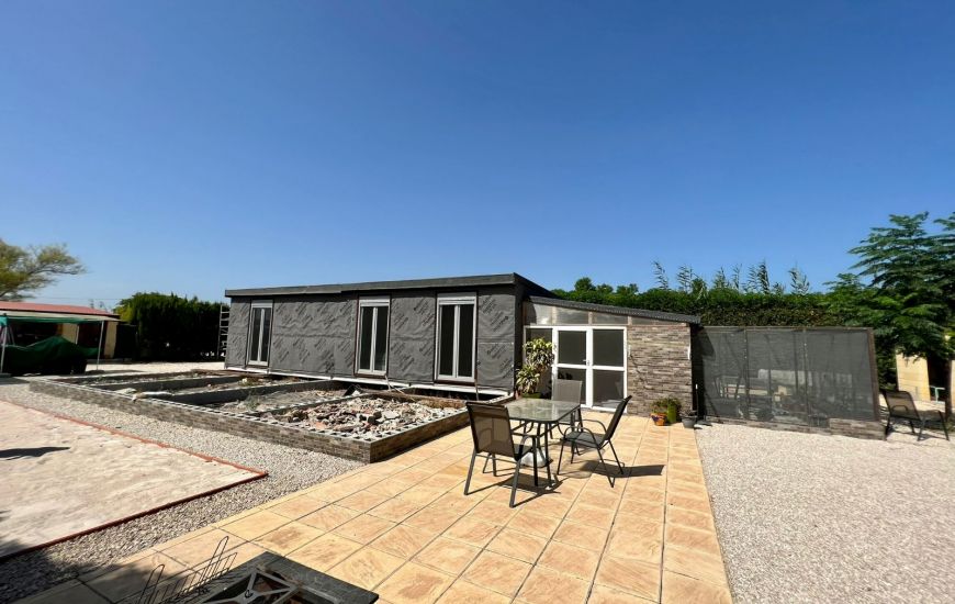 Sale - Villa with annex - Dolores