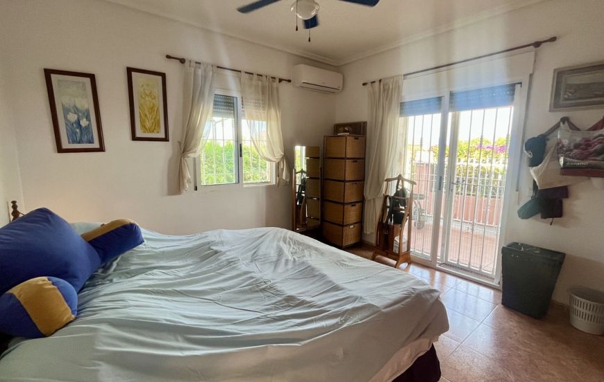 Sale - Villa - Orihuela