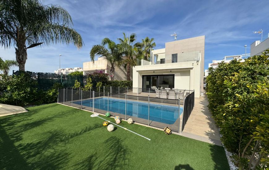 Venta - Villa - Ciudad Quesada