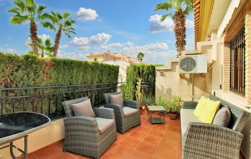 Sale - Rijtjeshuis - Villamartin