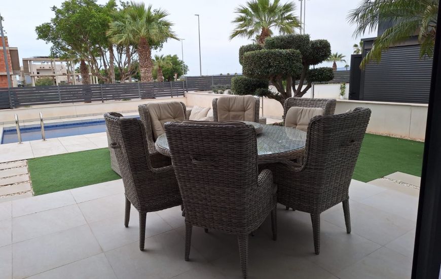 Sale - Villa - Guardamar del Segura