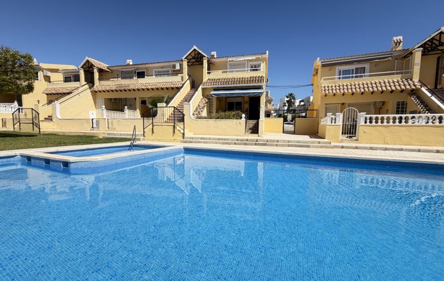 Sale - Apartments - Villamartin