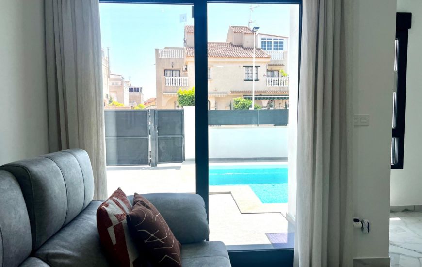 Sale - Villa - Torrevieja