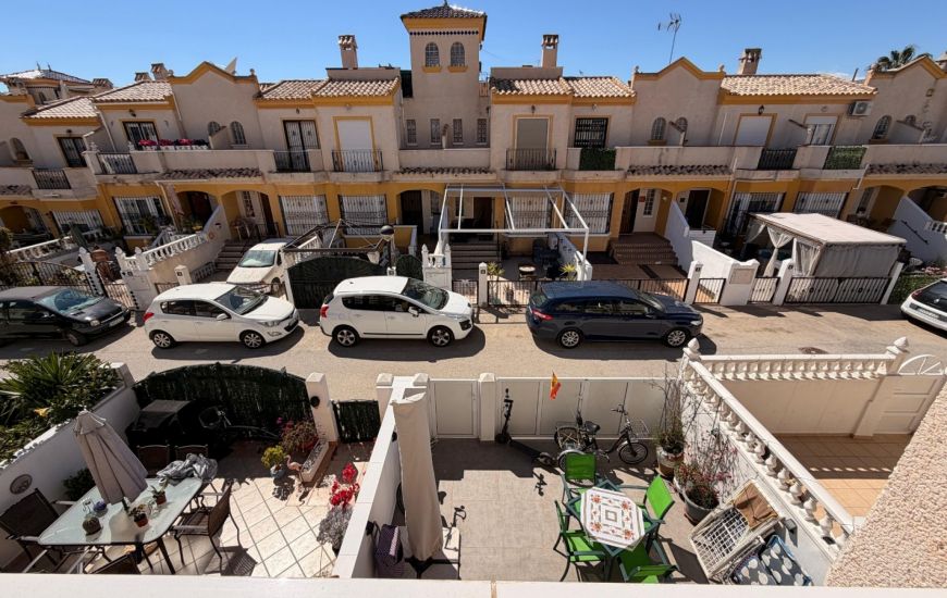 Sale - Townhouse - El Raso