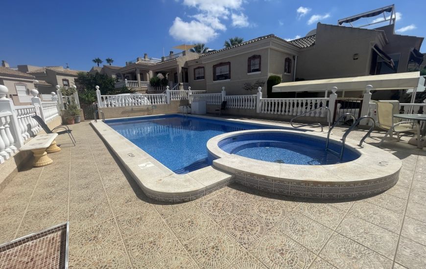 Sale - Villa - Algorfa