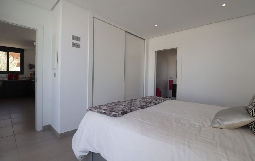 Sale - Villa - Benimar