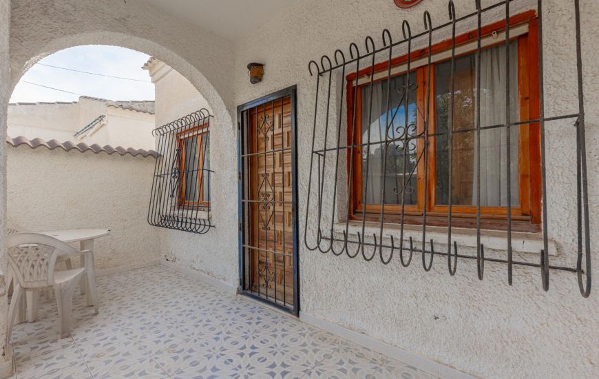 Sale - Villa - Torrevieja