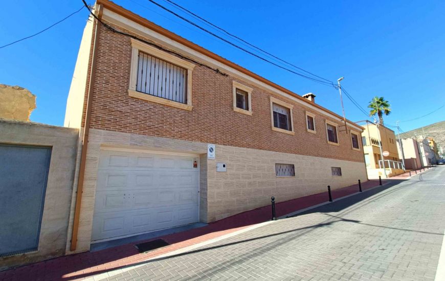 Sale - Villa - Hondon de los Frailes