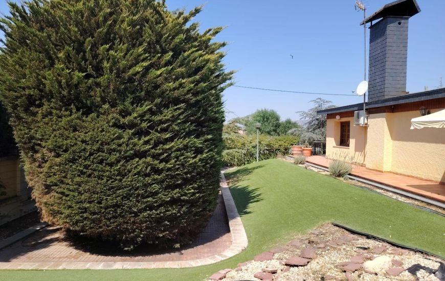 Venta - Villa - Petrer