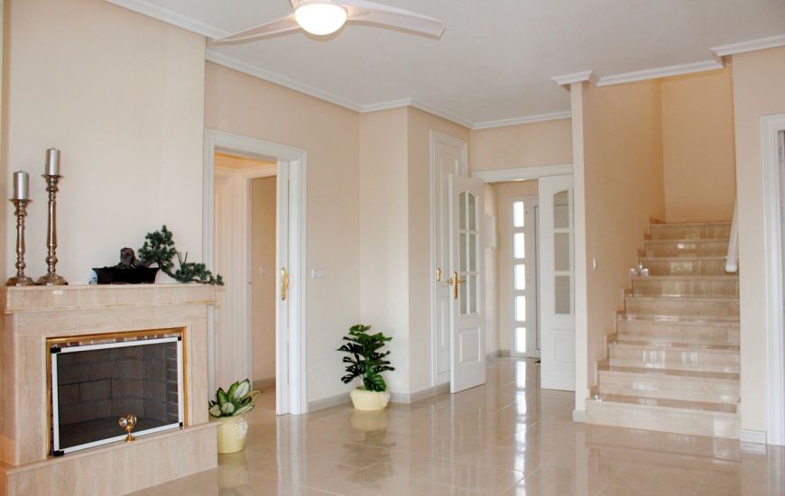 Sale - Villa - Villamartin