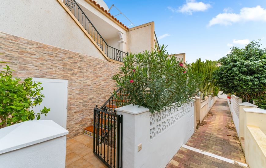 Sale - Bungalow - Orihuela Costa