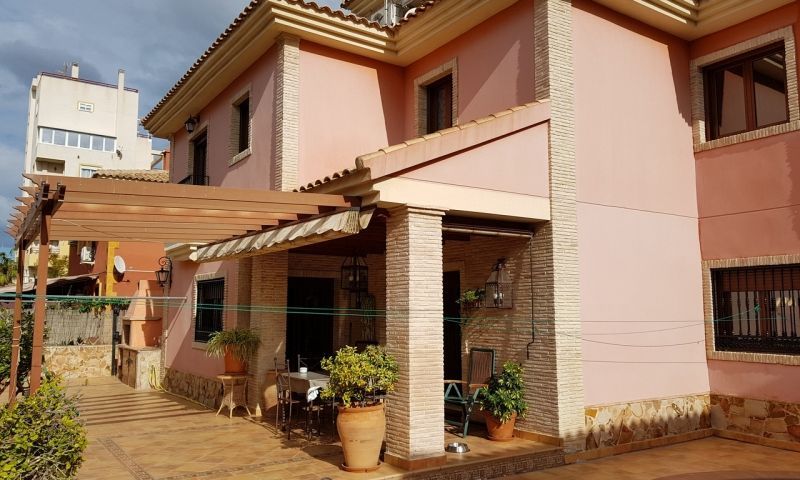 Sale - Villa - Torrevieja